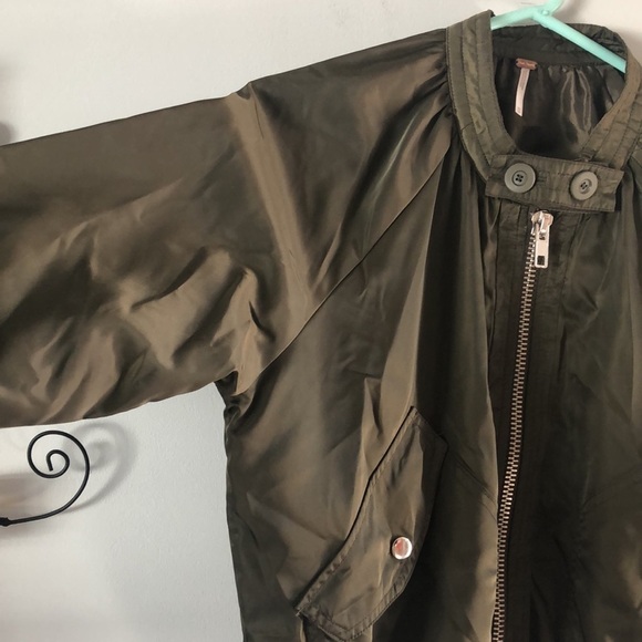 Free People Bomber Flight Jacket Olive Green Pockets Lightweight Size XS Coat - Picture 6 of 16